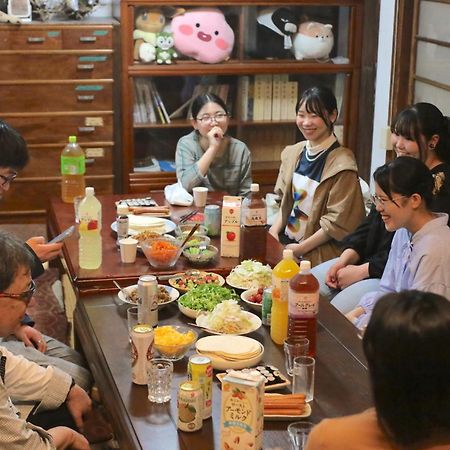 Tsuru Guest House Yukari מראה חיצוני תמונה