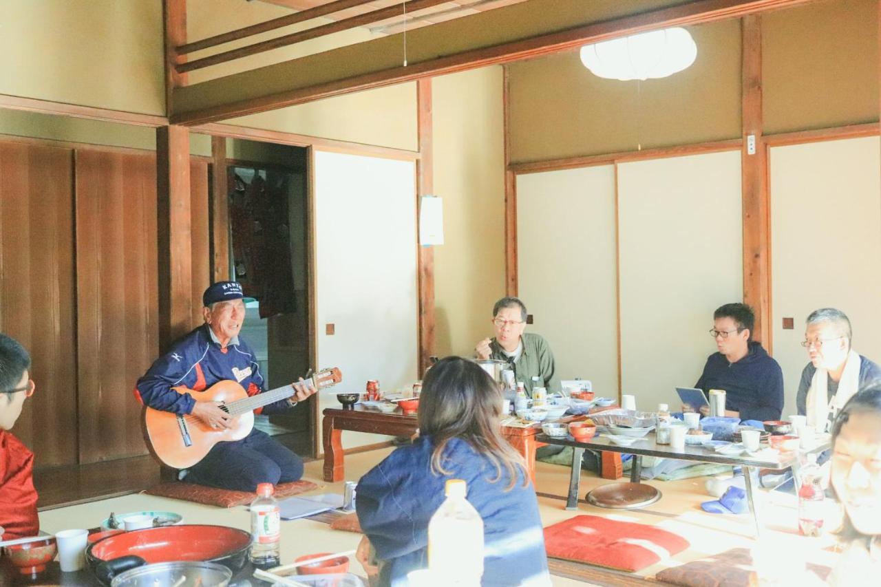 Tsuru Guest House Yukari מראה חיצוני תמונה