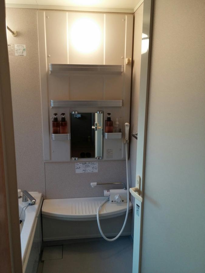 Tsuru Guest House Yukari מראה חיצוני תמונה
